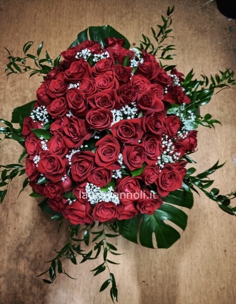 Rose rosse a dozzine (stelo lungo)